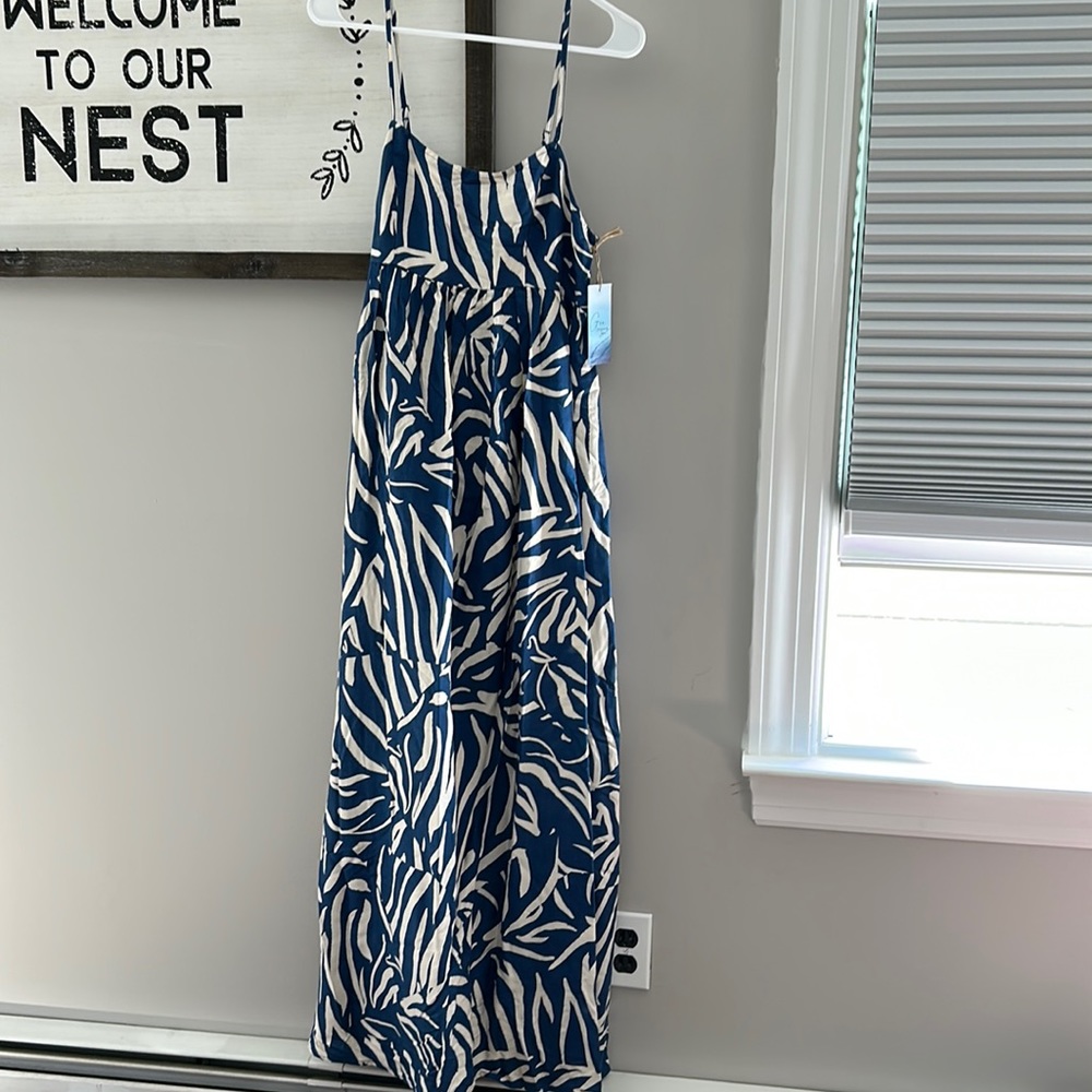 NWT women’s dress